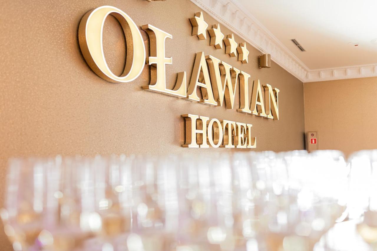 Olawian Hotel Olawa Bagian luar foto