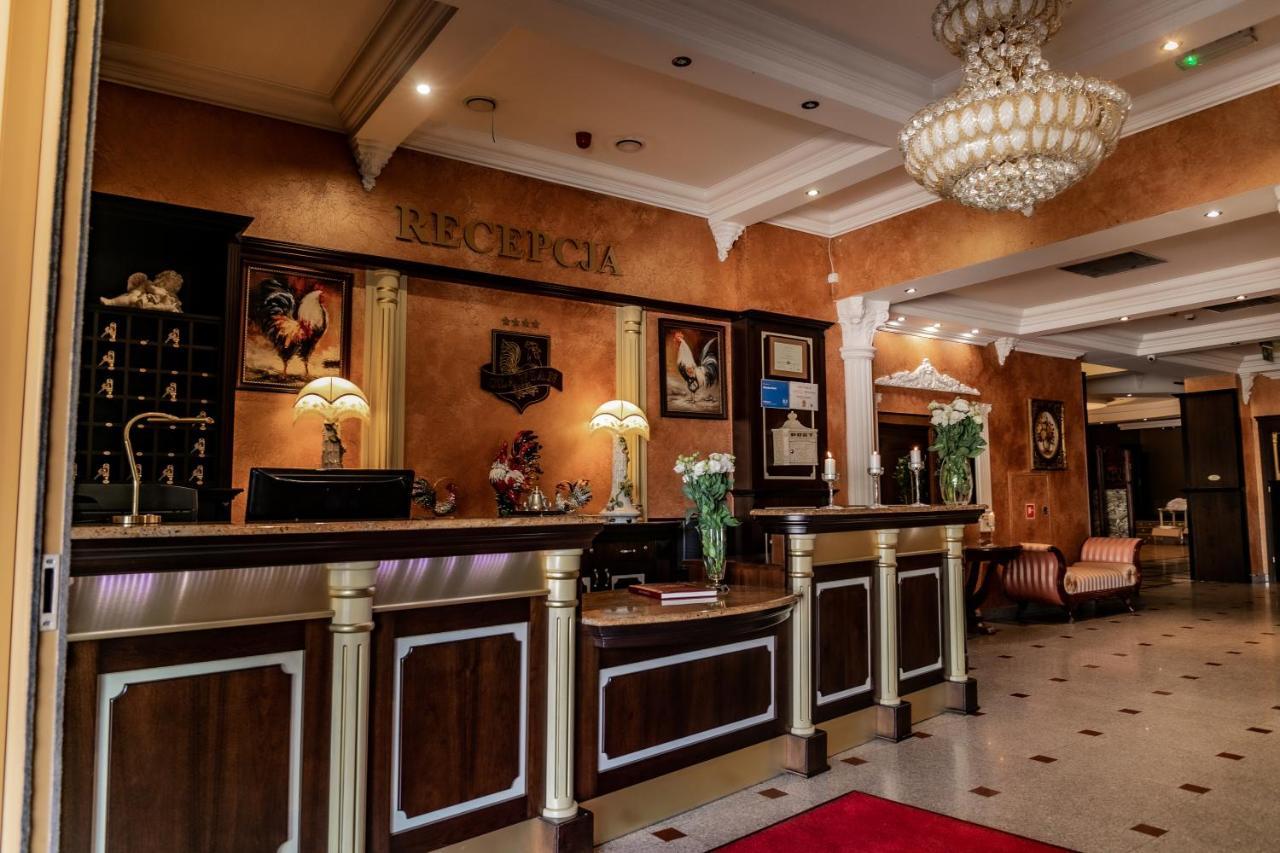 Olawian Hotel Olawa Bagian luar foto