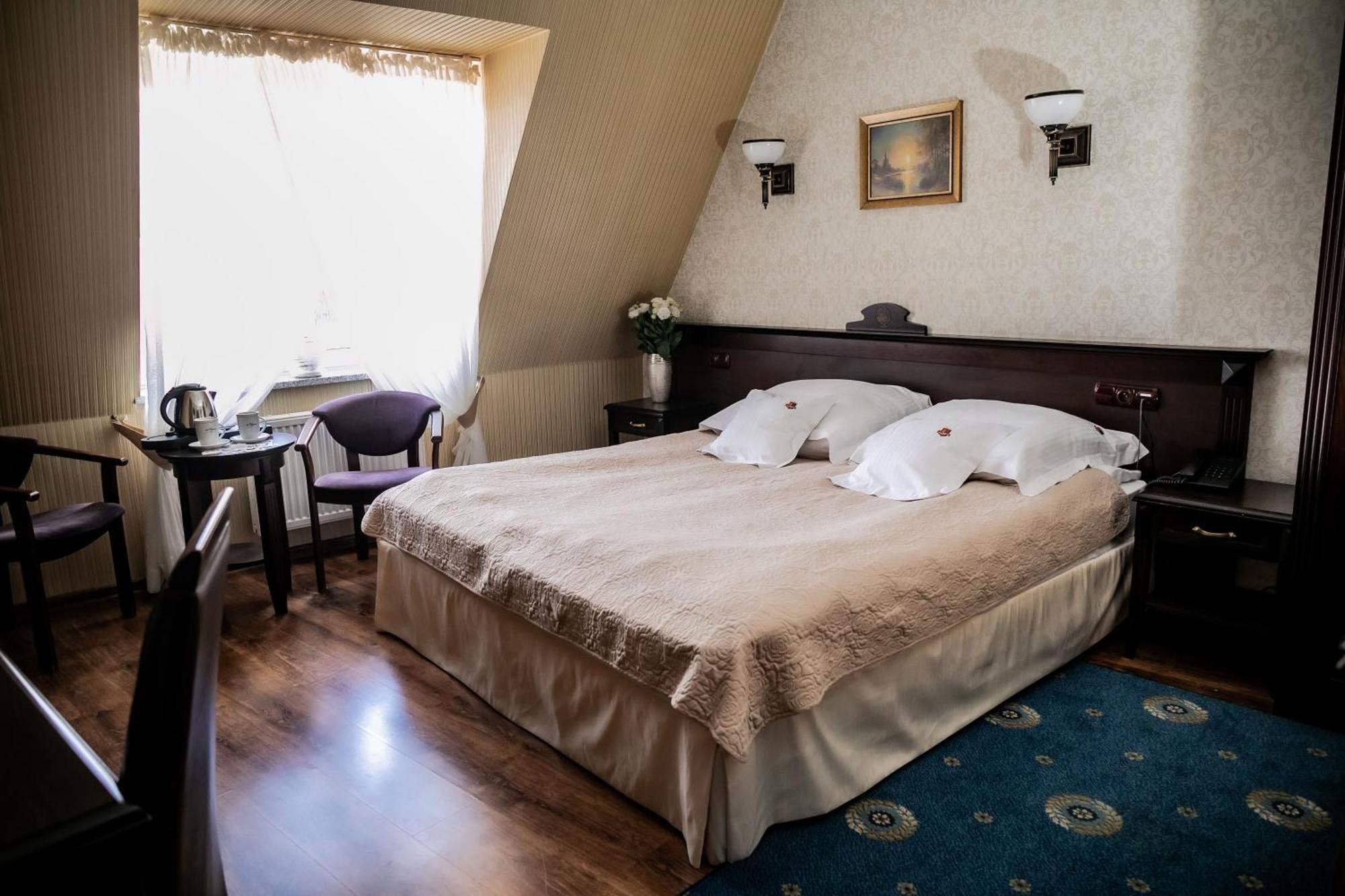 Olawian Hotel Olawa Bagian luar foto