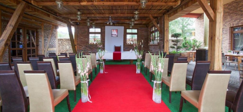 Olawian Hotel Olawa Bagian luar foto